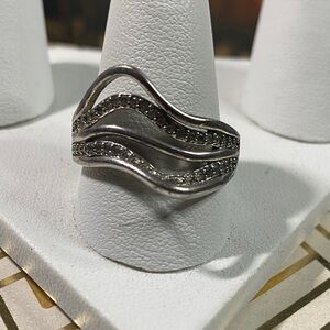 Silver Tone Wave Ring with Crystal Accents size 9